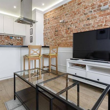 Central Wroclaw Apartment - City Center - Bright And Cozy - U11 Exterior photo