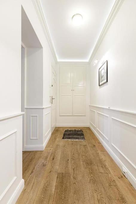 Central Wroclaw Apartment - City Center - Bright And Cozy - U11 Exterior photo